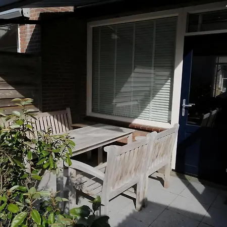 Emmastraat Nur 100 Meter Vom In Holiday home