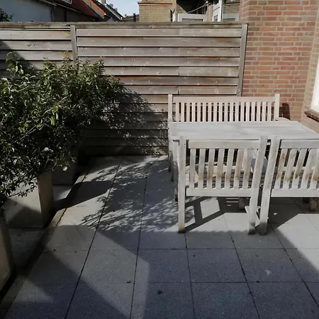 Emmastraat Nur 100 Meter Vom In Katwijk aan Zee