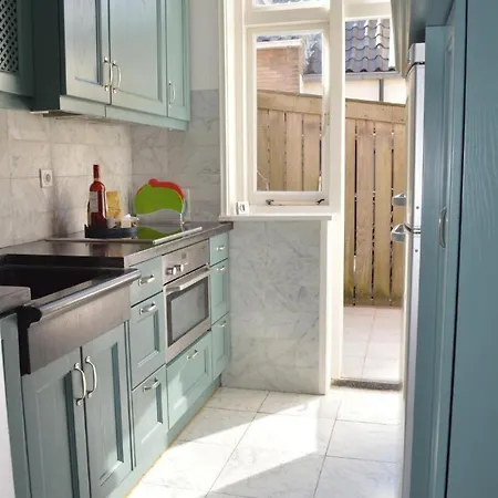 Emmastraat Nur 100 Meter Vom In *