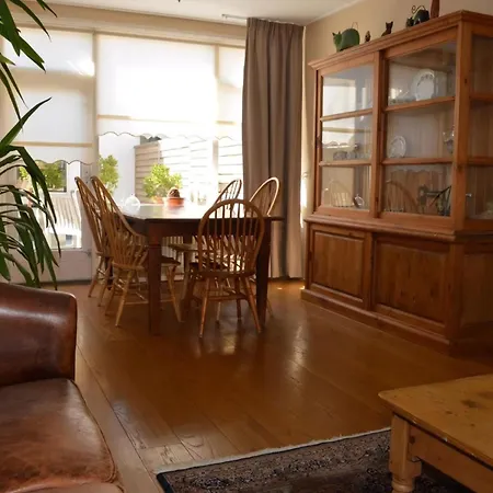 Emmastraat Nur 100 Meter Vom In Дом отдыха *