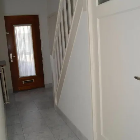 Emmastraat Nur 100 Meter Vom In *